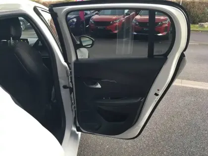 Photo 10 Peugeot 208  PureTech 100 S&S EAT8