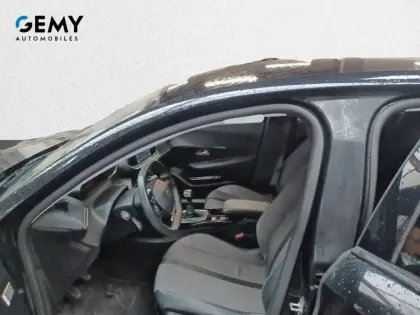 Photo 8 Peugeot 208  PureTech 100 S&S BVM6