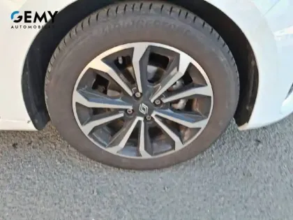 Photo 13 Renault Clio  TCe 90