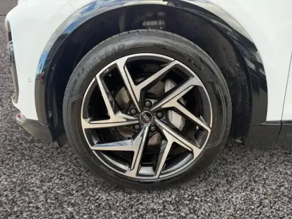 Photo 6 Audi E-tron Q6  306 ch 100 kWh performance