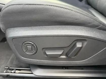 Photo 14 Audi E-tron Q6  306 ch 100 kWh performance