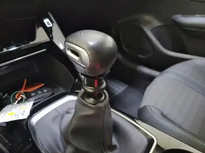 Photo 13 Peugeot 208  BlueHDi 100 S&S BVM6