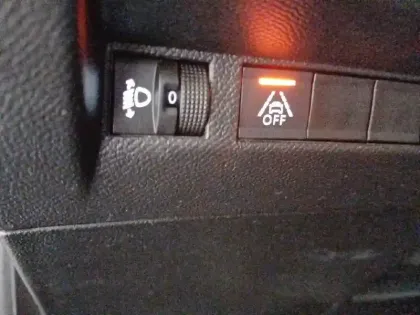 Photo 79 Peugeot 208  BlueHDi 100 S&S BVM6