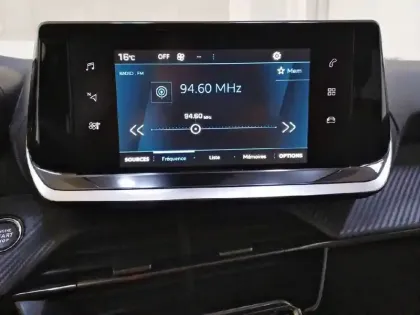 Photo 45 Peugeot 208  BlueHDi 100 S&S BVM6