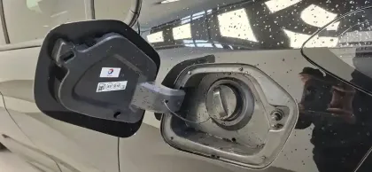 Photo 11 Peugeot 208  PureTech 100 S&S BVM6