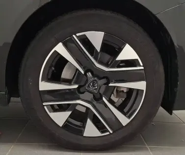 Photo 8 Peugeot 208  PureTech 100 S&S BVM6