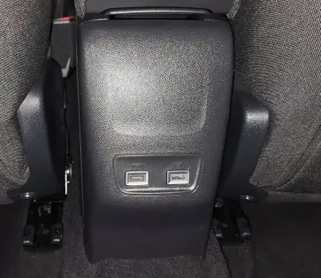 Photo 13 Peugeot 208  PureTech 100 S&S BVM6