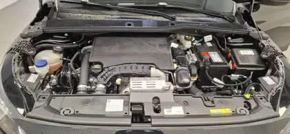 Photo 12 Peugeot 208  PureTech 100 S&S BVM6