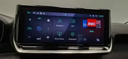 Photo 23 Peugeot 208  PureTech 100 S&S BVM6