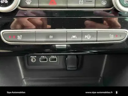 Photo 35 Renault Megane Mégane IV Estate PHEV 160