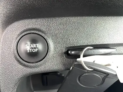 Photo 43 Renault Captur  dCi 90 Energy