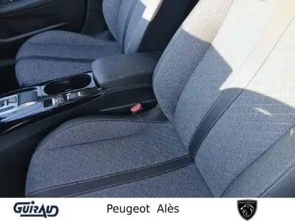 Photo 8 Peugeot 208  Hybrid 100 e-DCS6