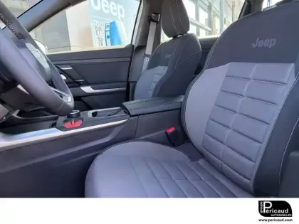 Photo 6 Jeep Compass  1.2 Turbo T3 145 ch BVR6 e-Hybrid 4x2