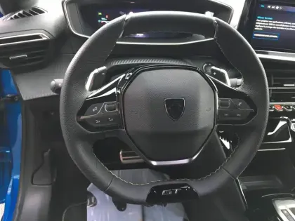 Photo 15 Peugeot 208  Hybrid 110 e-DCS6