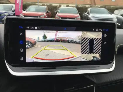 Photo 16 Peugeot 208  Hybrid 110 e-DCS6