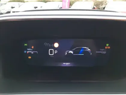 Photo 14 Peugeot 208  Hybrid 110 e-DCS6