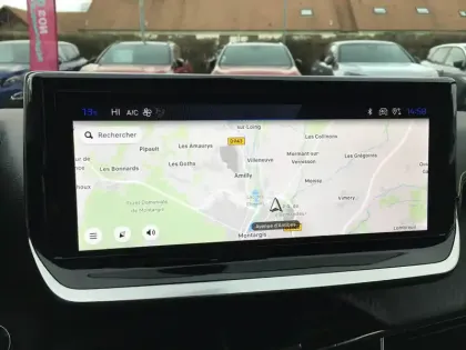 Photo 17 Peugeot 208  Hybrid 110 e-DCS6