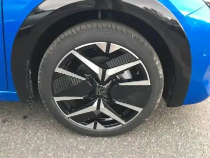 Photo 21 Peugeot 208  Hybrid 110 e-DCS6