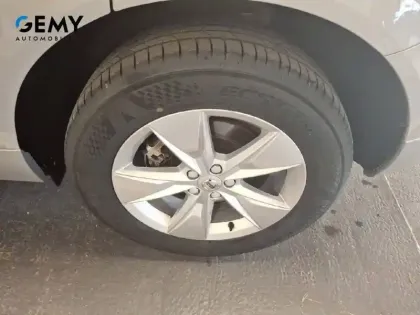 Photo 10 Volvo Xc60  B4 197 ch Geartronic 8