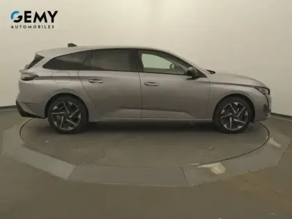 Photo 43 Peugeot 308  SW Hybrid 136 e-DCS6