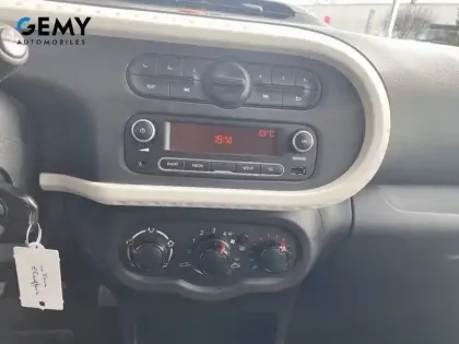 Photo 14 Renault Twingo  III SCe 65