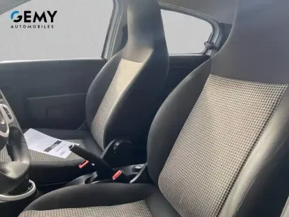 Photo 8 Renault Twingo  III SCe 65