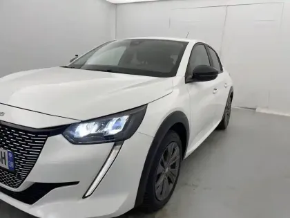 Photo 23 Peugeot 208  Electrique 50 kWh 136ch