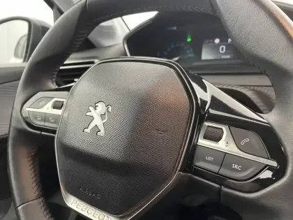 Photo 28 Peugeot 208  Electrique 50 kWh 136ch