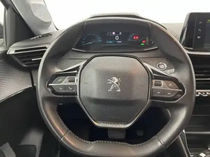 Photo 22 Peugeot 208  Electrique 50 kWh 136ch