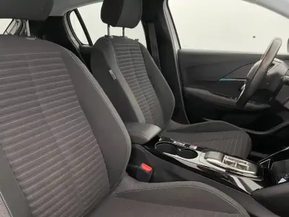 Photo 26 Peugeot 208  Electrique 50 kWh 136ch