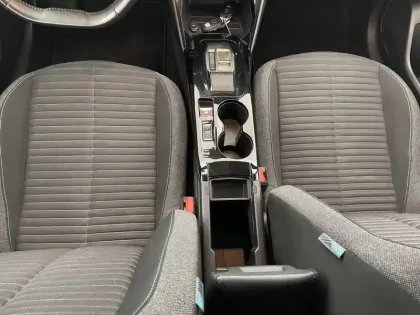 Photo 24 Peugeot 208  Electrique 50 kWh 136ch