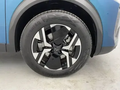 Photo 17 Peugeot 2008  Hybrid 145 e-DCS6