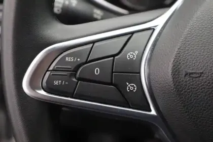 Photo 61 Renault Clio Gén. V (BJA) Ph1 Business 5