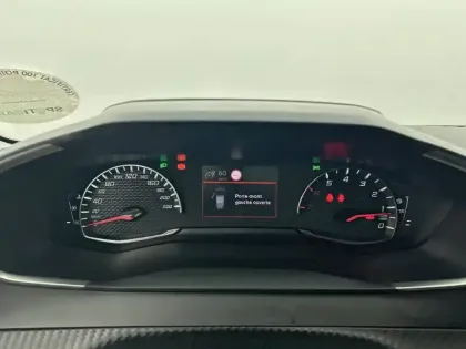 Photo 29 Peugeot 208  PureTech 100 S&S BVM6