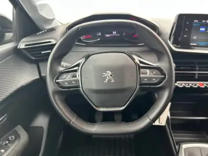 Photo 28 Peugeot 208  PureTech 100 S&S BVM6