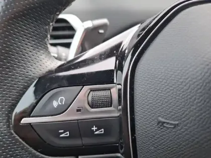 Photo 25 Peugeot 3008  BlueHDi 130ch S&S EAT8