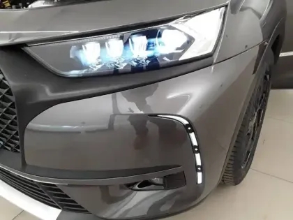 Photo 93 DS DS 7 DS7 Crossback Hybride E-Tense 225 EAT8