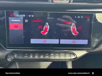 Photo 27 Alfa Romeo Junior  1.2 Ibrida 136 ch eDCT6