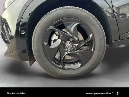 Photo 10 Alfa Romeo Junior  1.2 Ibrida 136 ch eDCT6