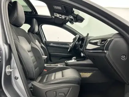 Photo 13 Renault Arkana  E-Tech hybride 145 - 22