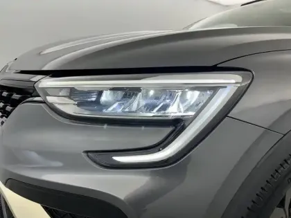 Photo 20 Renault Arkana  E-Tech hybride 145 - 22