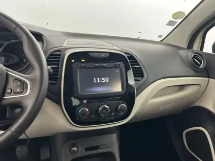 Photo 11 Renault Captur  dCi 90 Energy