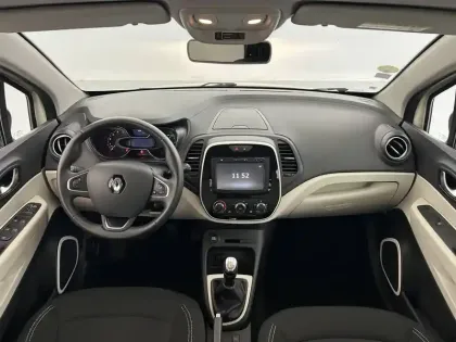 Photo 24 Renault Captur  dCi 90 Energy