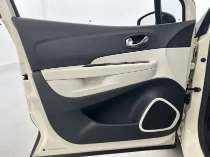 Photo 10 Renault Captur  dCi 90 Energy