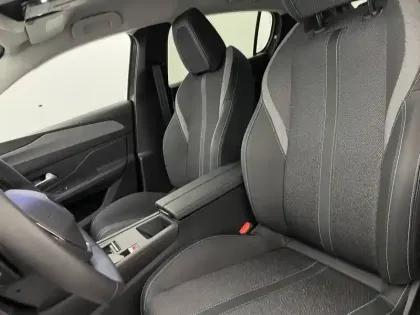 Photo 13 Peugeot 308  BlueHDi 130ch S&S EAT8