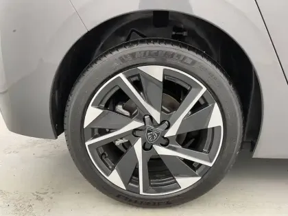 Photo 18 Peugeot 308  BlueHDi 130ch S&S EAT8