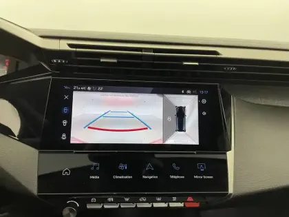 Photo 25 Peugeot 308  BlueHDi 130ch S&S EAT8