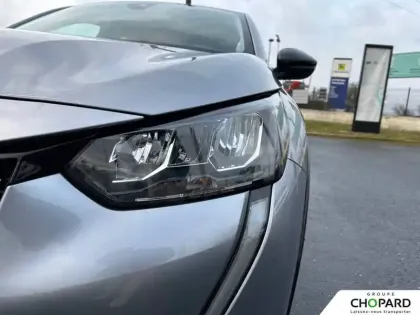 Photo 21 Peugeot 208  Electrique 50 kWh 136ch