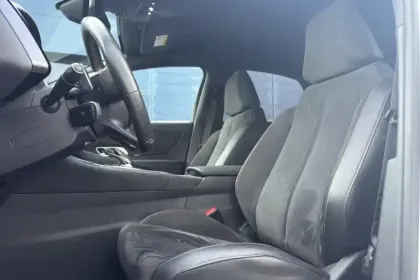 Photo 89 DS DS 7 DS7 Crossback Hybride E-Tense 300 EAT8 4x4