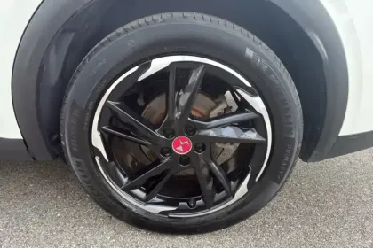 Photo 59 DS DS 7 DS7 Crossback Hybride E-Tense 300 EAT8 4x4